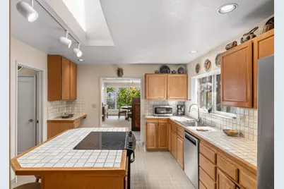 212 1st St, Pacific Grove, CA 93950 - Photo 14