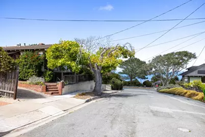 212 1st St, Pacific Grove, CA 93950 - Photo 30