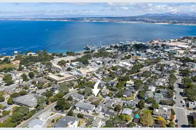 212 1st St, Pacific Grove, CA 93950 - Photo 32