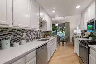 3 Cove Ln, Redwood City, CA 94063 - Photo 4