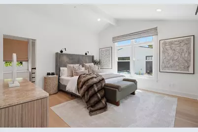 766 Arroyo Rd, Los Altos, CA 94024 - Photo 28