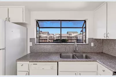 211 Checkers Dr, San Jose, CA 95116 - Photo 10