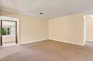 6 Huntington Cir, Pittsburg, CA 94565 - Photo 10