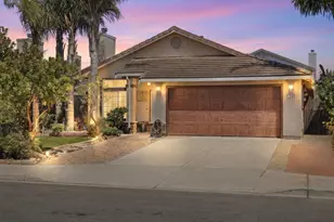 1055 Eagle Dr, Salinas, CA 93905 - Photo 2