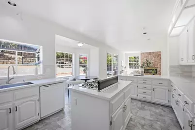 212 Fleming Ave, San Jose, CA 95127 - Photo 10