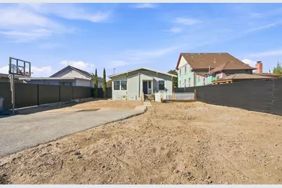 6th St, Hollister, CA 95023 - Photo 32