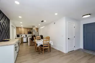 352 Utica Ln, San Jose, CA 95123 - Photo 8