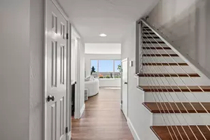 61 Thousand Oaks St, Oakland, CA 94605 - Photo 4