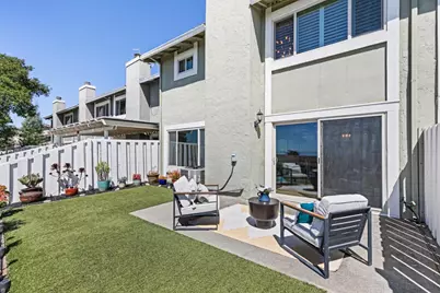 61 Thousand Oaks St, Oakland, CA 94605 - Photo 30