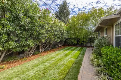 1222 Marilyn Dr, Mountain View, CA 94040 - Photo 20