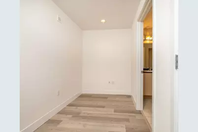 1 Mandalay Pl 603, South San Francisco, CA 94080 - Photo 16