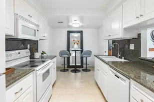 226 W Edith Ave 2, Los Altos, CA 94022 - Photo 6