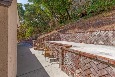 11045 Eastbrook Ave, Los Altos, CA 94024 - Photo 32