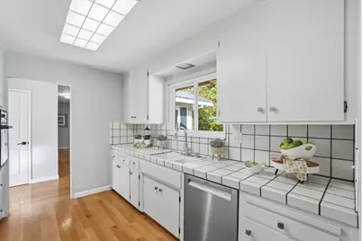 23349 Deerfield Rd, Los Gatos, CA 95033 - Photo 14
