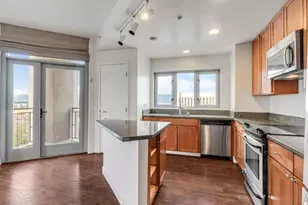 175 W Saint James St 1308, San Jose, CA 95110 - Photo 8