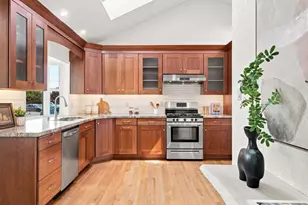 710 Seventh Ave, Redwood City, CA 94063 - Photo 8