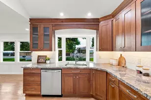710 Seventh Ave, Redwood City, CA 94063 - Photo 10