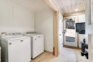 188 Kelly Ln, Santa Cruz, CA 95060 - Photo 52