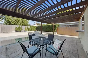 4042 Normandale Dr, San Jose, CA 95118 - Photo 36