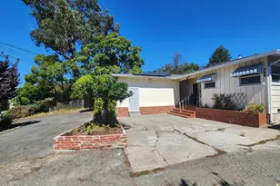 568 Admiral Callaghan Ln, Vallejo, CA 94591 - Photo 4