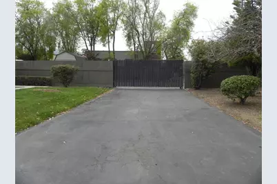 5625 Bluegrass Ln, San Jose, CA 95118 - Photo 26