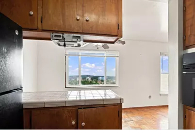 315 Vernon St, San Francisco, CA 94132 - Photo 16