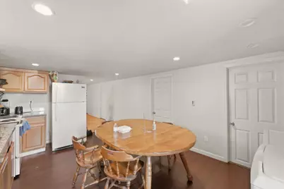 1090 S 7th St, San Jose, CA 95112 - Photo 18