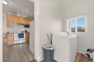 1090 S 7th St, San Jose, CA 95112 - Photo 10
