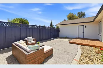 551 Edelweiss Dr, San Jose, CA 95136 - Photo 32