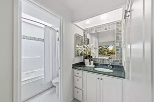 30 Los Altos Square, Los Altos, CA 94022 - Photo 36
