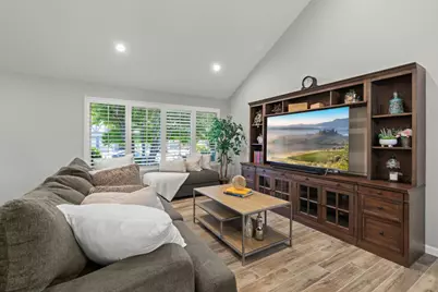 6611 Whitbourne Dr, San Jose, CA 95120 - Photo 12