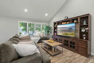 6611 Whitbourne Dr, San Jose, CA 95120 - Photo 12
