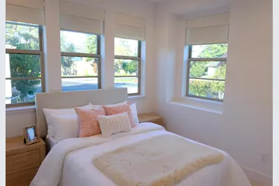 1010 San Pierre Way, Mountain View, CA 94043 - Photo 18