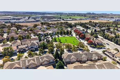 233 Lighthouse Dr, Watsonville, CA 95076 - Photo 36