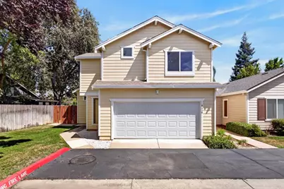 6416 Laguna Mirage Ln, Elk Grove, CA 95758 - Photo 2