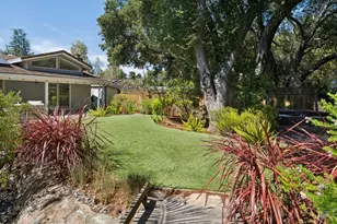 2068 Cynthia Way, Los Altos, CA 94024 - Photo 38