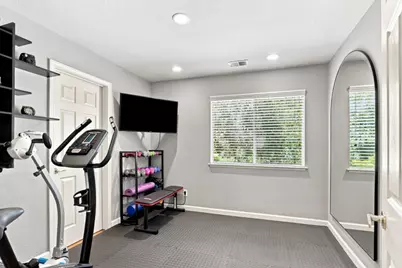 1044 Woodvale Ct, San Jose, CA 95116 - Photo 40