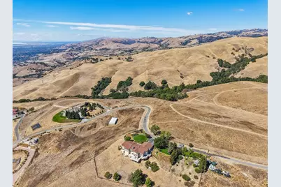 4014 Higuera Highland Ln, San Jose, CA 95148 - Photo 100
