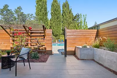 131 Greenmeadow Way, Palo Alto, CA 94306 - Photo 20