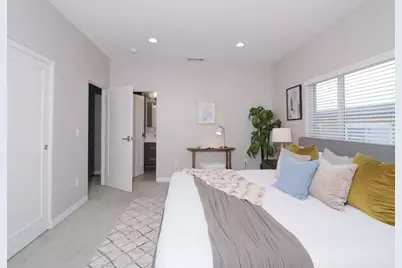 2139 Carlmont Dr, Belmont, CA 94002 - Photo 12