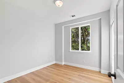 347 Mirador Ter, San Jose, CA 95116 - Photo 32
