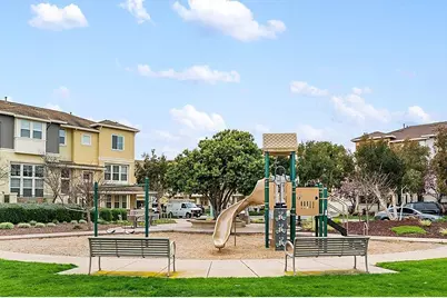 201 Keech Dr, Redwood Shores, CA 94065 - Photo 44