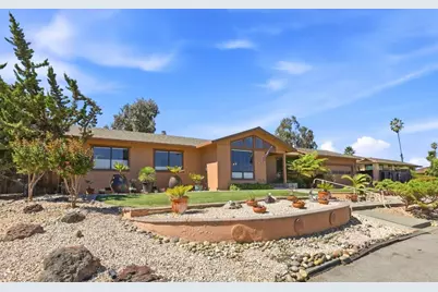 400 Donald Dr, Hollister, CA 95023 - Photo 4