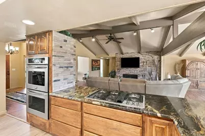 400 Donald Dr, Hollister, CA 95023 - Photo 14