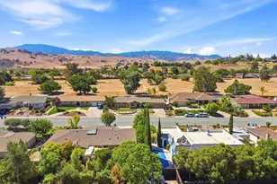 400 Donald Dr, Hollister, CA 95023 - Photo 44