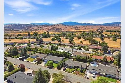 400 Donald Dr, Hollister, CA 95023 - Photo 46