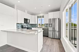 2973 Fair Oaks Ave, Redwood City, CA 94063 - Photo 10