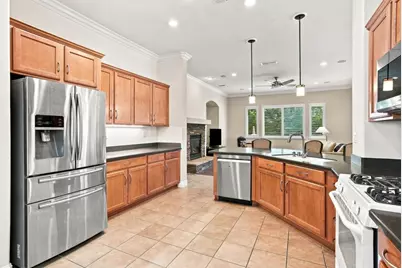 2905 Granite Park Ln, Elk Grove, CA 95758 - Photo 4