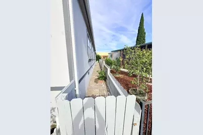 2151 Oakland Rd 15, San Jose, CA 95131 - Photo 30