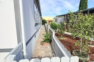 2151 Oakland Rd 15, San Jose, CA 95131 - Photo 30